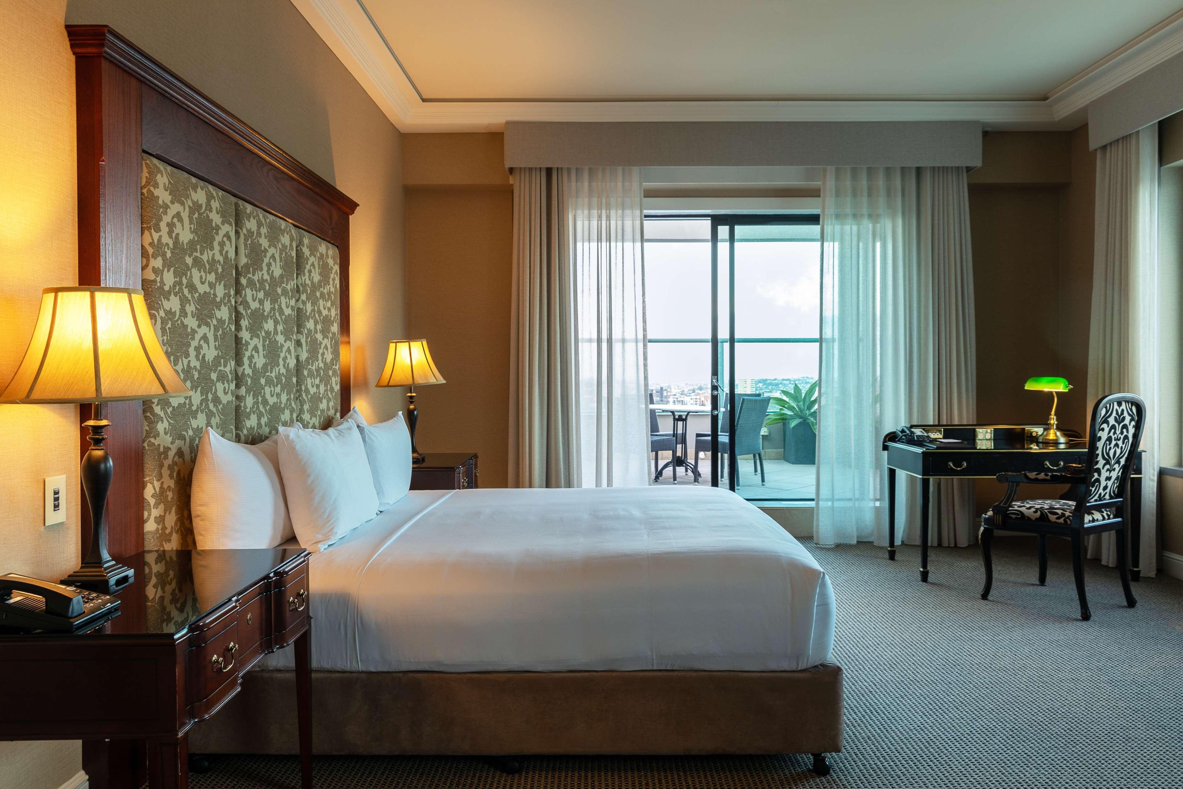 Hotel Stamford Plaza Brisbane Exterior foto A guest room at the hotel