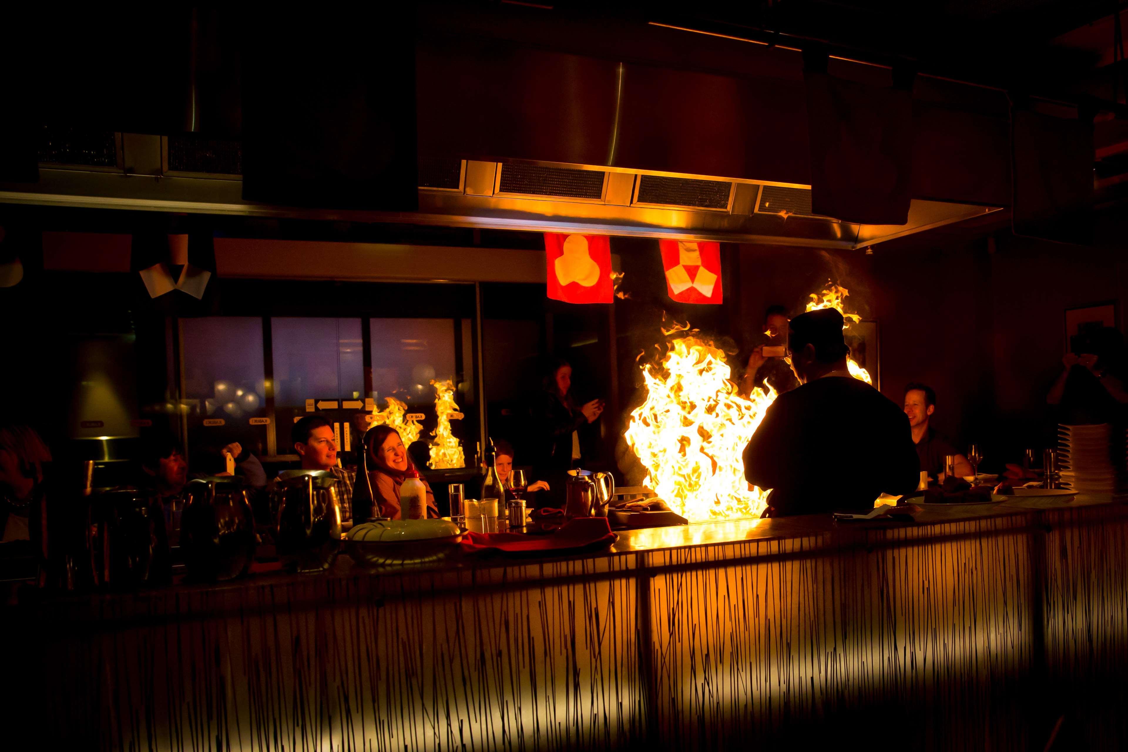 Hotel Stamford Plaza Brisbane Exterior foto Flaming Drinky