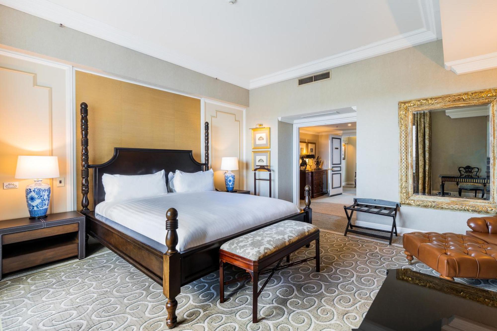 Hotel Stamford Plaza Brisbane Exterior foto A bedroom at the Taj Mahal Palace